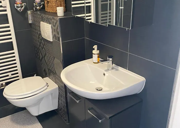 Apartman Ruhige Im Kuenstlerviertel Naehe Hbf & Uni Kassel