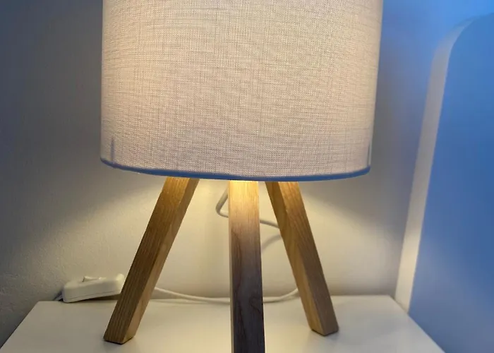 Ruhige Im Kuenstlerviertel Naehe Hbf & Uni Apartman